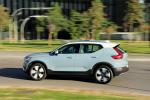 Volvo XC40 D4 Momentum 2017 года (WW)